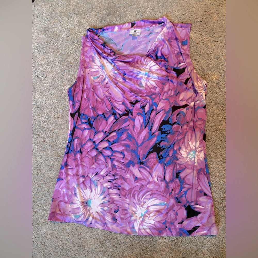 Sleeveless shell